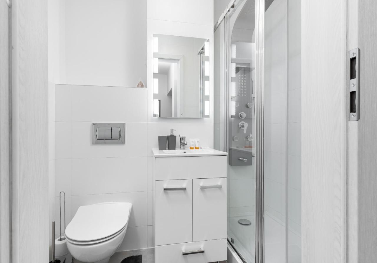 Studio City Center Zlota Street By Renters Warszawa Eksteriør billede